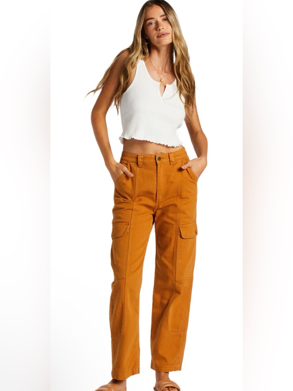 NWOT Billabong Womens Wall to Wall Cargo Pants in Cider